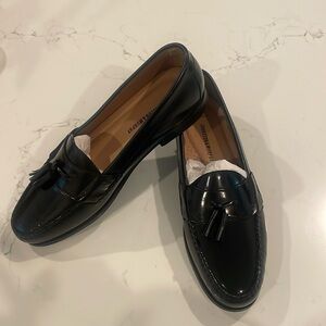 Men’s NWOT Black Johnson Murphy loafers